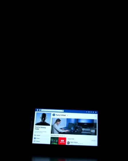 Revele quem espiona seu perfil facebook