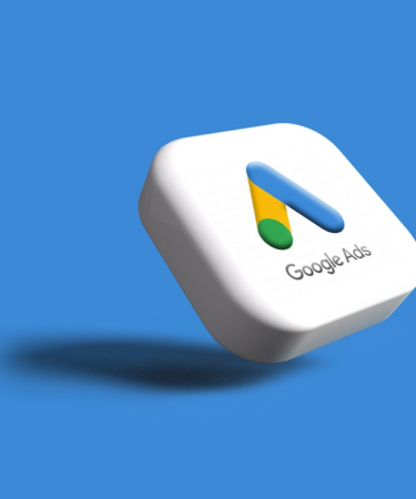 a white google logo on a blue background — Foto por Rubaitul Azad na Unsplash