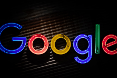 Google logo neon light signage — Foto por Mitchell Luo na Unsplash