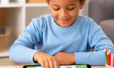 Jogo educativo para alfabetização de crianças no iPhone e iPad